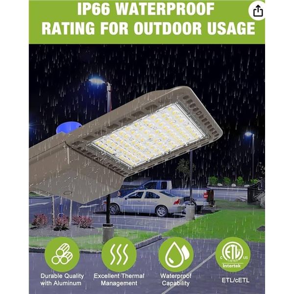 LED Parking Lot Light with IP65 Waterproof Rating and 1-10V Dimmable Capability