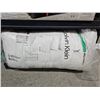 Image 2 : Calvin Klein King Size Pillow Set of 2