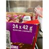 Image 2 : 24-Pack of KitKat Chunky Choco Extreme Wafer Bars, 42g Each