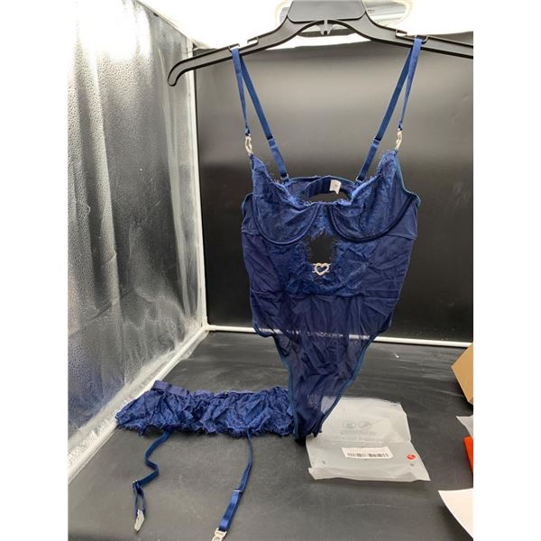 Women’s 5-Piece Blue Lace Lingerie Set Featuring Bodysuit and Accessories