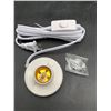 Image 1 : E26 Light Socket With Cord and On/Off Switch, Made in China