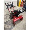 Image 2 : Troy-Bilt Storm 2435 Snow Blower 24"