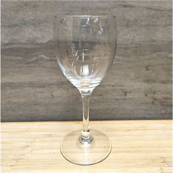 8.5oz Nuance Wine Glasses - Lot of 24 (2 Cases)|L8-2-43874