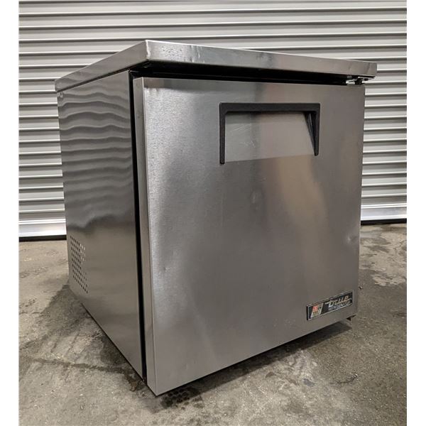 True TUC-27-LP 27" Undercounter Cooler|2432