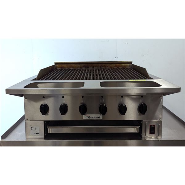 Garland HEEGM36CL Gas Radiant Charbroiler|R5