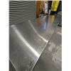 Image 4 : 96" x 30" Stainless Steel Work Table|Int1/L9