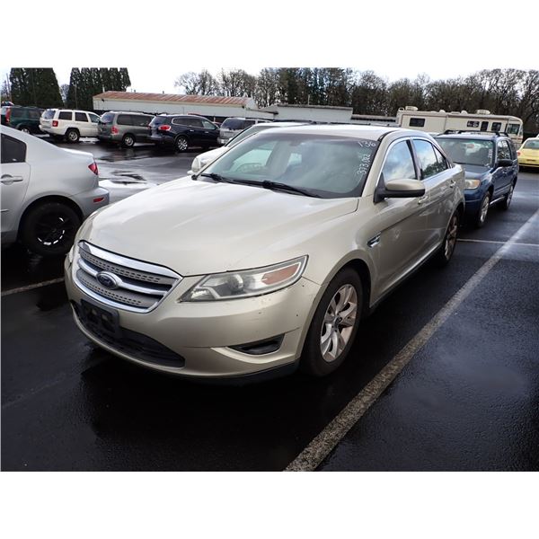 2010 Ford Taurus