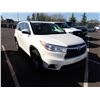Image 2 : 2014 Toyota Highlander