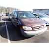 Image 2 : 1999 Toyota Sienna