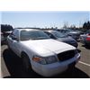 Image 2 : 2004 Ford Crown Victoria