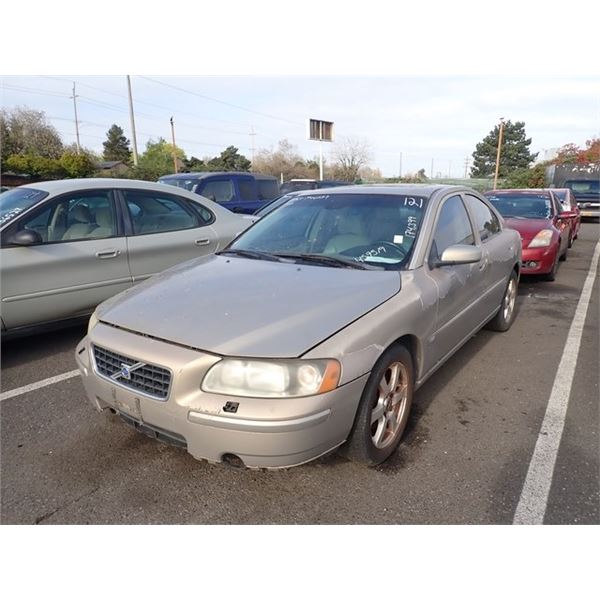 2005 Volvo S60