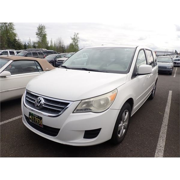 2010 Volkswagen Routan