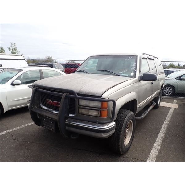 1999 GMC Suburban
