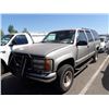 Image 1 : 1999 GMC Suburban
