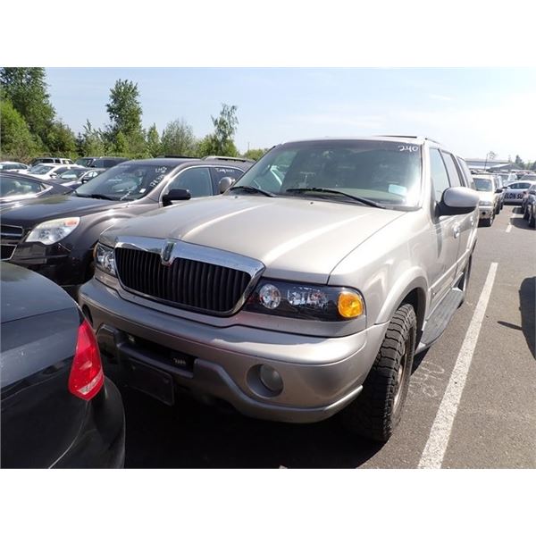 2002 Lincoln Navigator