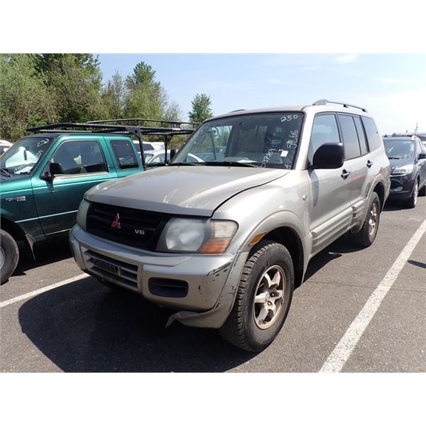 2001 Mitsubishi Montero