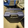 Image 2 : BLUE SAMSONITE BLACKSTONE 2-PIECE HARDSIDE EXPANDABLE SPINNER LUGGAGE SET WITH COMBINATION LOCKS
