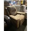 Image 2 : BROWN MICROFIBER OVERSIZED POWER RECLINING ARM CHAIR