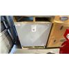 Image 4 : SUPREME METALLIC BLACK NOVO 38 FREE STANDING WOOD STOVE WITH SOAPSTONE INTERIOR PANELS
