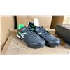 Image 2 : CASE OF 12 PAIRS OF EASTON MAKO.20 LOW WF2 BLACK/GREEN CLEATS SIZE 6Y