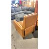 Image 2 : BARCALLOUNGER CONTEMPORARY LIGHT BROWN LEATHER RECLINING ARMCHAIR