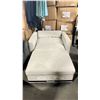 Image 3 : THOMASVILLE CREAM FABRIC CONVERTIBLE SINGLE BED DEEP SEAT ARMCHAIR
