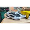 Image 2 : CASE OF 12 PAIRS OF EASTON DIAMOND LO WF2 BLACK/BLACK WHITE CLEATS SIZE 10 WOMENS