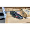 Image 2 : CASE OF 12 PAIRS OF EASTON MAESRO WF2 BLACK CLEATS SIZE 5 YOUTH