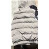 Image 2 : PAIR OF HEATIT.CA PUFFER STYLE RECHARGEABLE BATTERY OPERATED HEATED VESTS