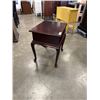 Image 2 : BOMBAY SIDE TABLE