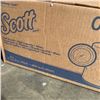 Image 3 : BOX OF 6 SCOTT HAND PAPER TOWEL ROLLS WITH ABSORBANCY POCKETS