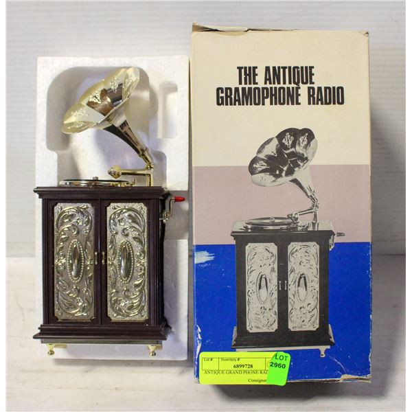 ANTIQUE GRAND PHONE RADIO