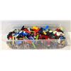 Image 1 : LOT WITH HUNDREDS OF LEGO PIECES