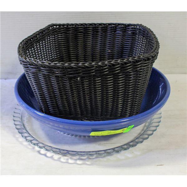 2 SERVING DISHES PLUS PLACEMATS  BASKETS
