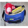Image 1 : GROUP OF 4 SOFTSIDED FABRIC LUNCHKITS & COOLERS