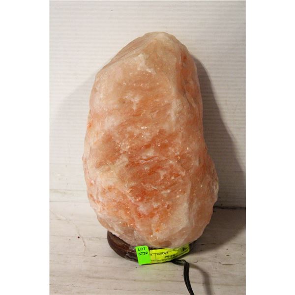 HIMALAYAN SALT LAMP WORKING