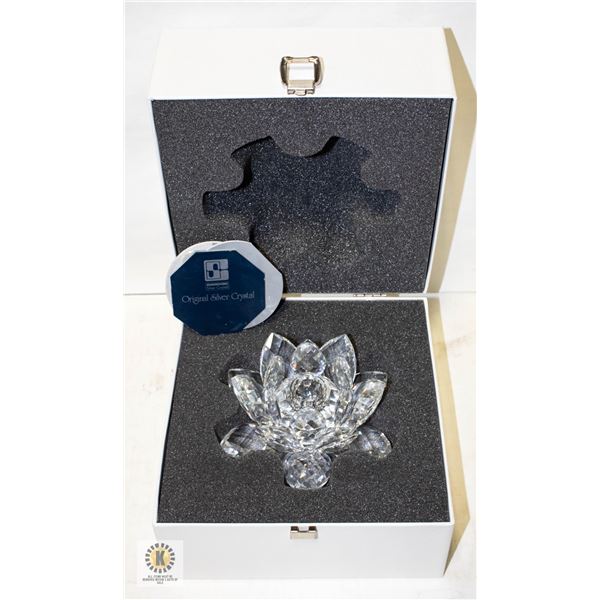 SWAROVSKI WATER LILY CANDLE HOLDER (NO DAMAGE)