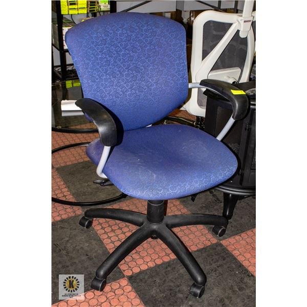 ESTATE SWIVEL OFFICE CHAIR
