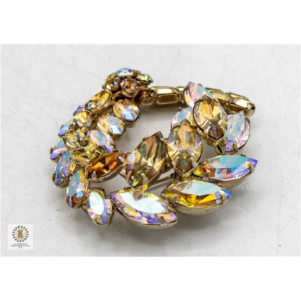 VINTAGE SHERMAN SIGNED BROOCH