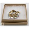 Image 2 : VINTAGE SHERMAN SIGNED BROOCH