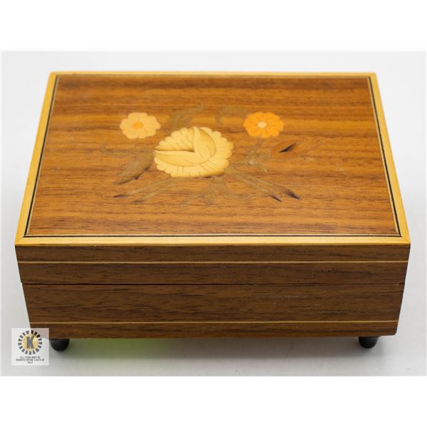 SORRENTO ITALY EDELWEISS FLOWAIR INLAID WOOD