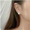 Image 3 : 1 CT GRA CERTIFIED CLOVER STYLE ROUND BRILLIANT