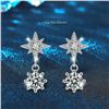Image 1 : 1 CT GRA CERTIFIED TASSEL STYLE ROUND BRILLIANT