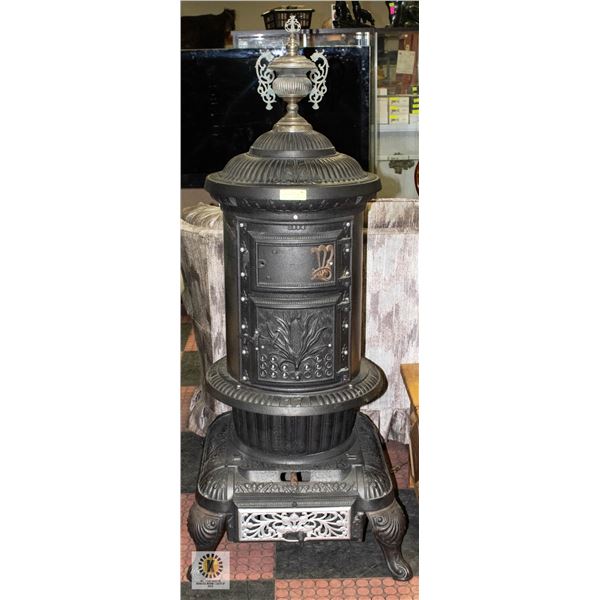 ANTIQUE POT BELLY STOVE