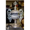 Image 4 : ANTIQUE POT BELLY STOVE
