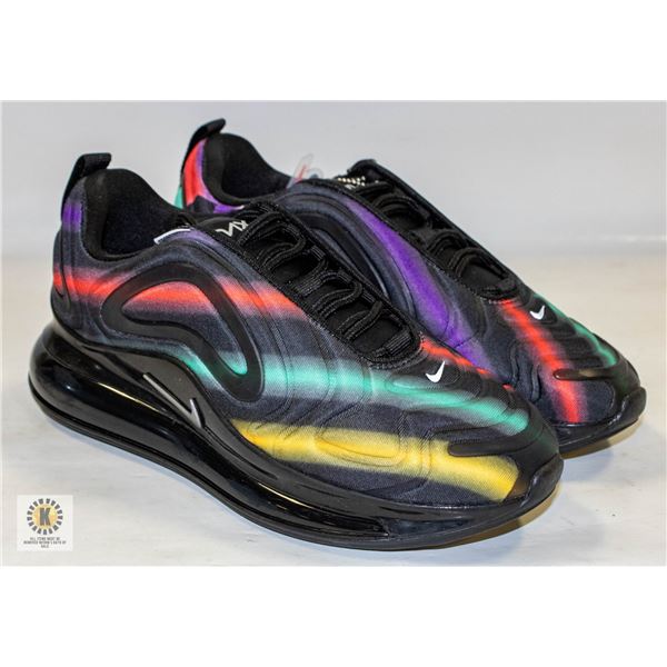 NEW NIKE AIRMAX 720 WMNS SIZE 6
