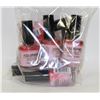 Image 1 : 8 NEW ME COLORGAMES NAIL LACQUERS DC201