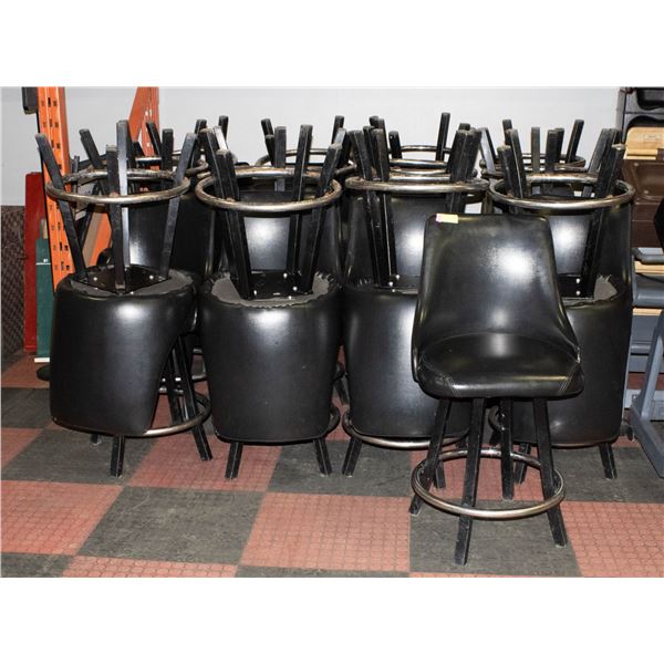 25 LEATHER BAR STOOLS