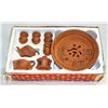 Image 1 : TRADITIONAL GONG FU TEA SET