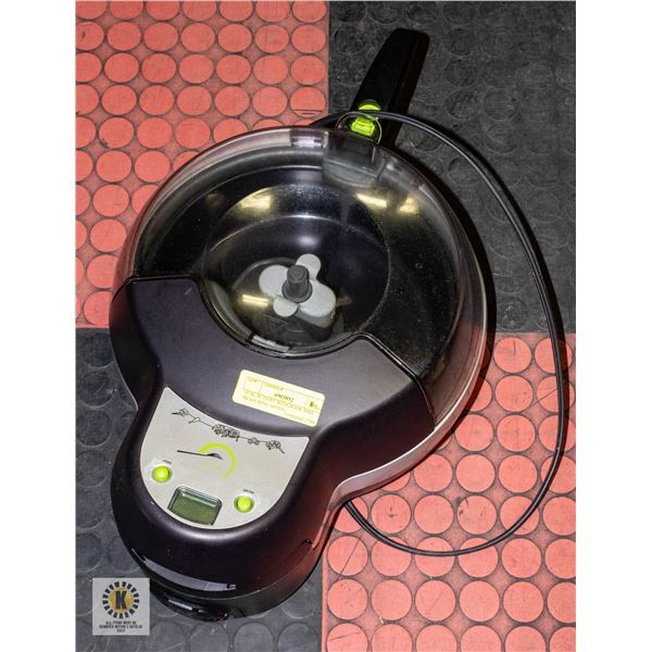 TFAL ACTIFRY WITH BOOK AND MEASURING SPOON